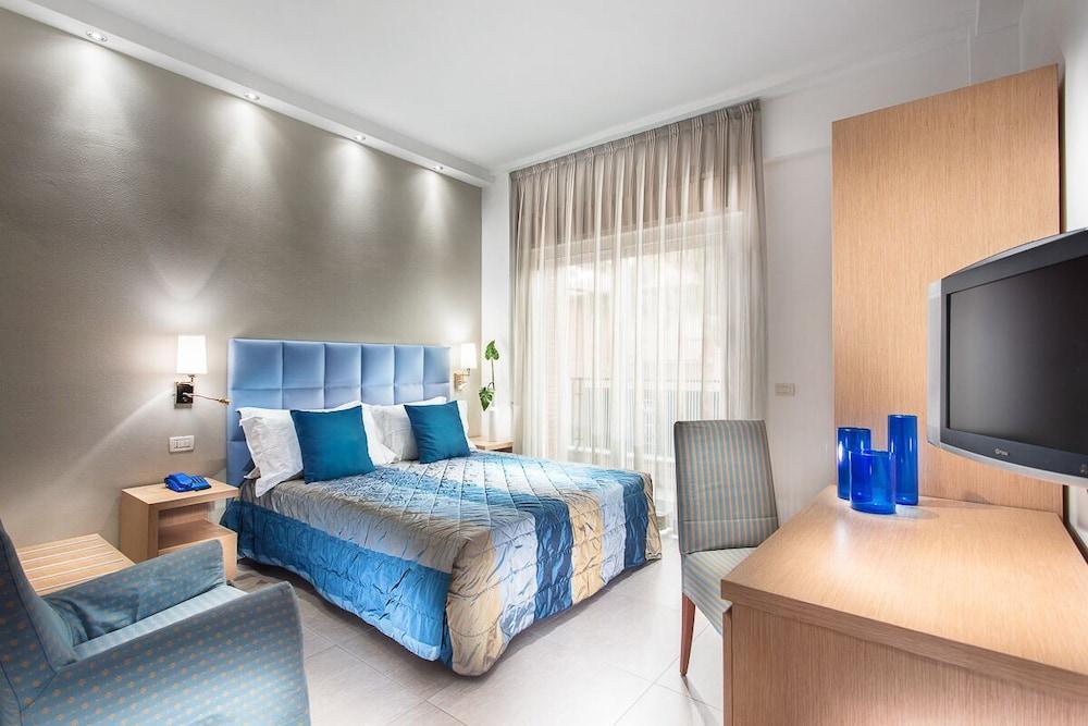 Hotel Imperiale ميلانو ماريتيما المظهر الخارجي الصورة