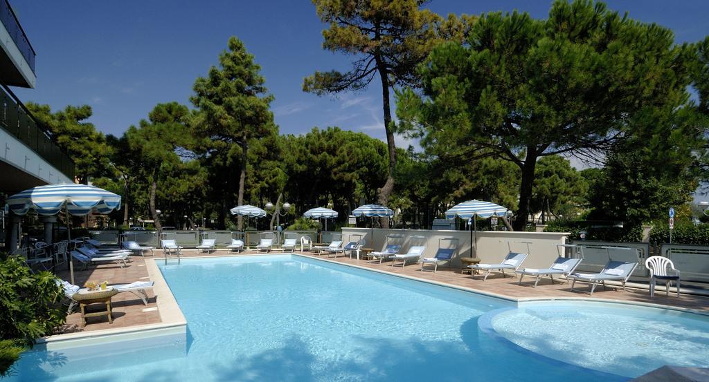 Hotel Imperiale ميلانو ماريتيما المظهر الخارجي الصورة